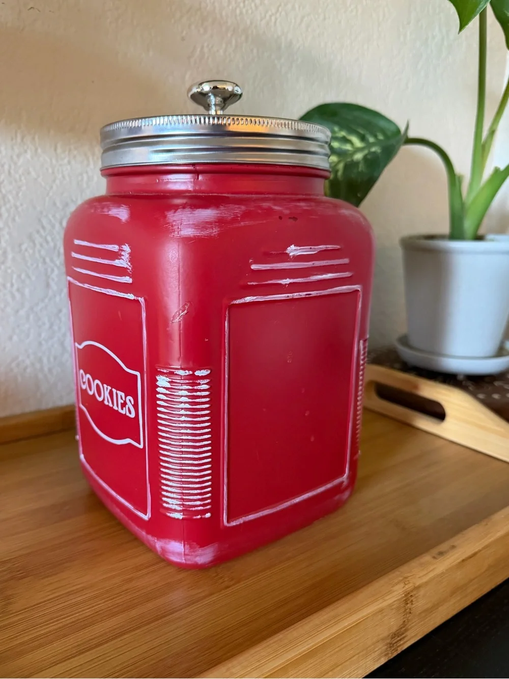 RED COOKIE JAR 9